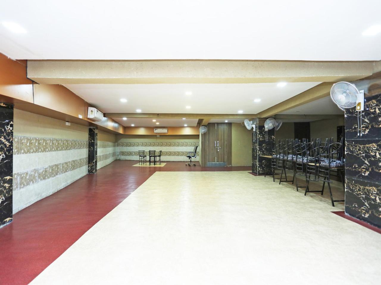 Oyo-16472斯里巴尔拉姆国际酒店 Rāipur 外观 照片