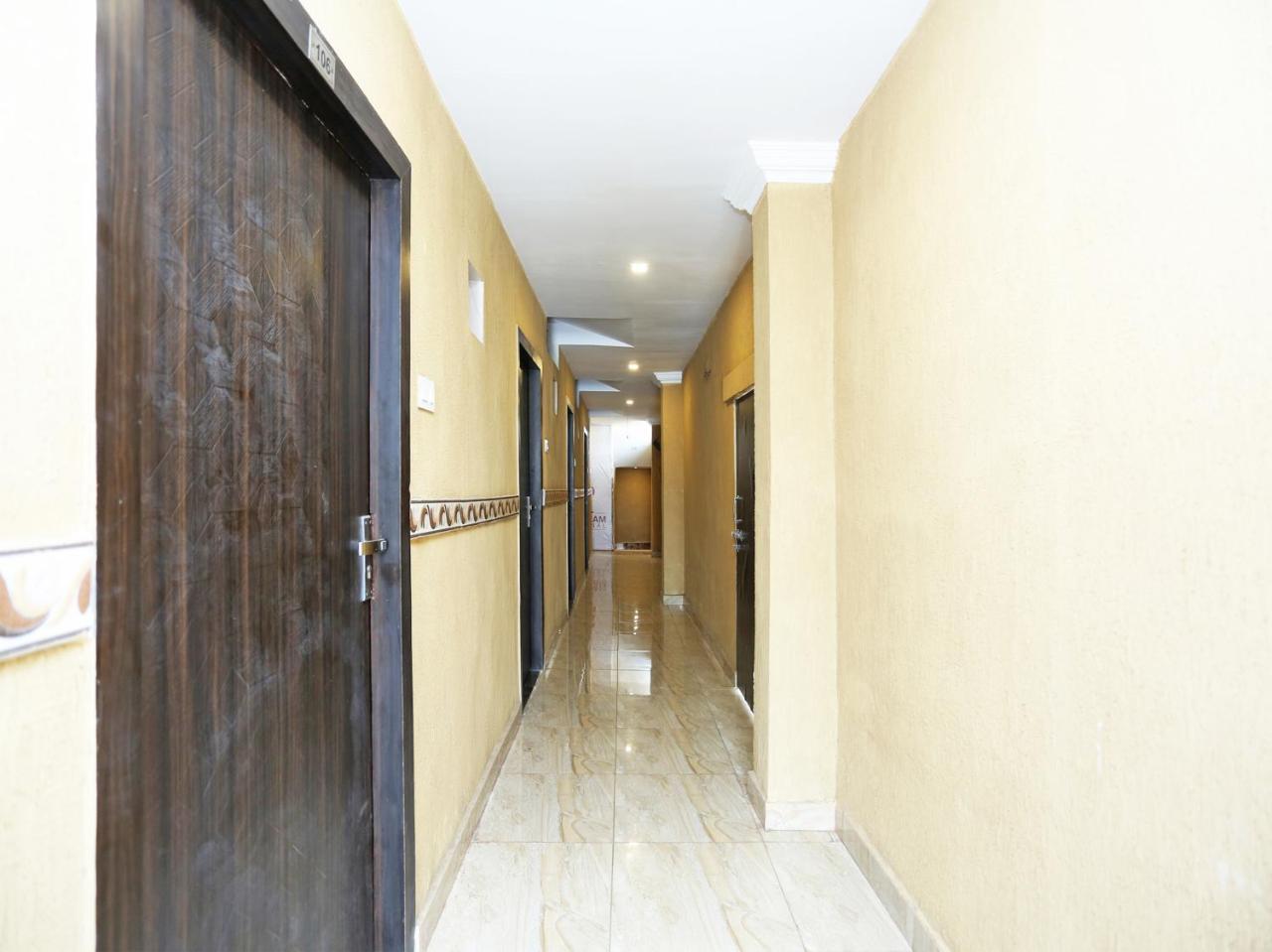 Oyo-16472斯里巴尔拉姆国际酒店 Rāipur 外观 照片